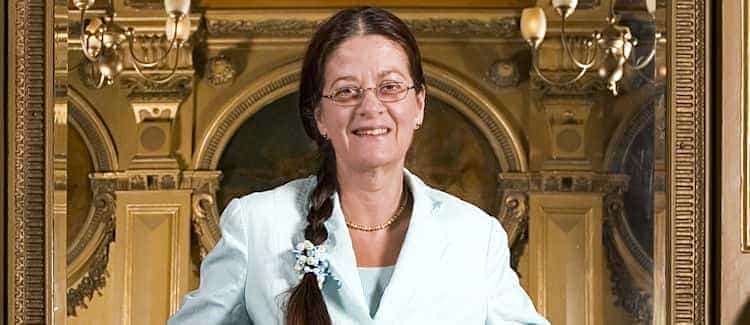 Ellen Kent