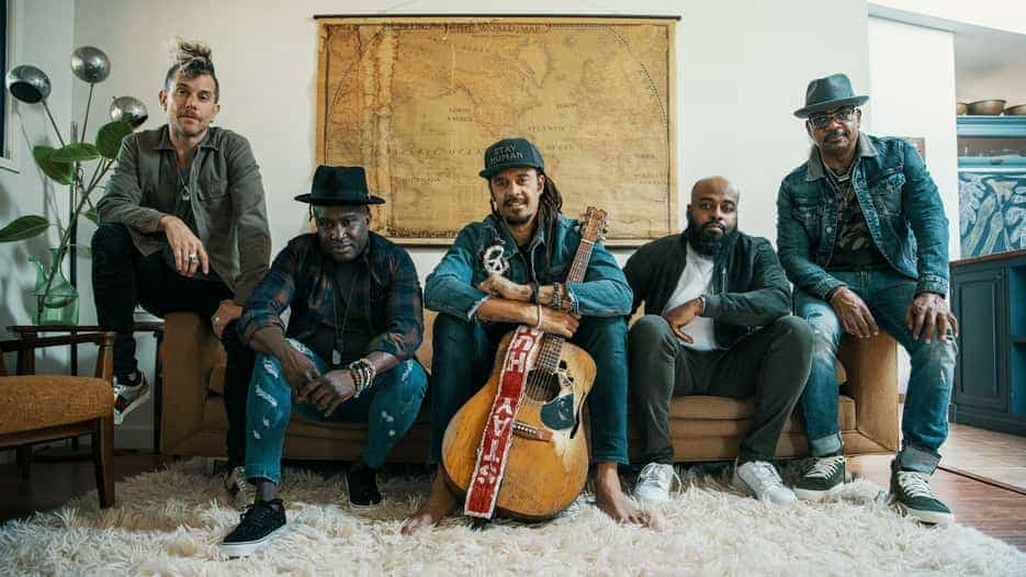 Michael Franti & Spearhead