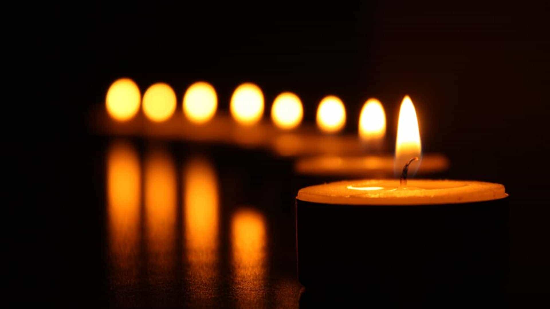 The Piccadilly Sinfonietta - Handel's Messiah at Christmas by Candlelight