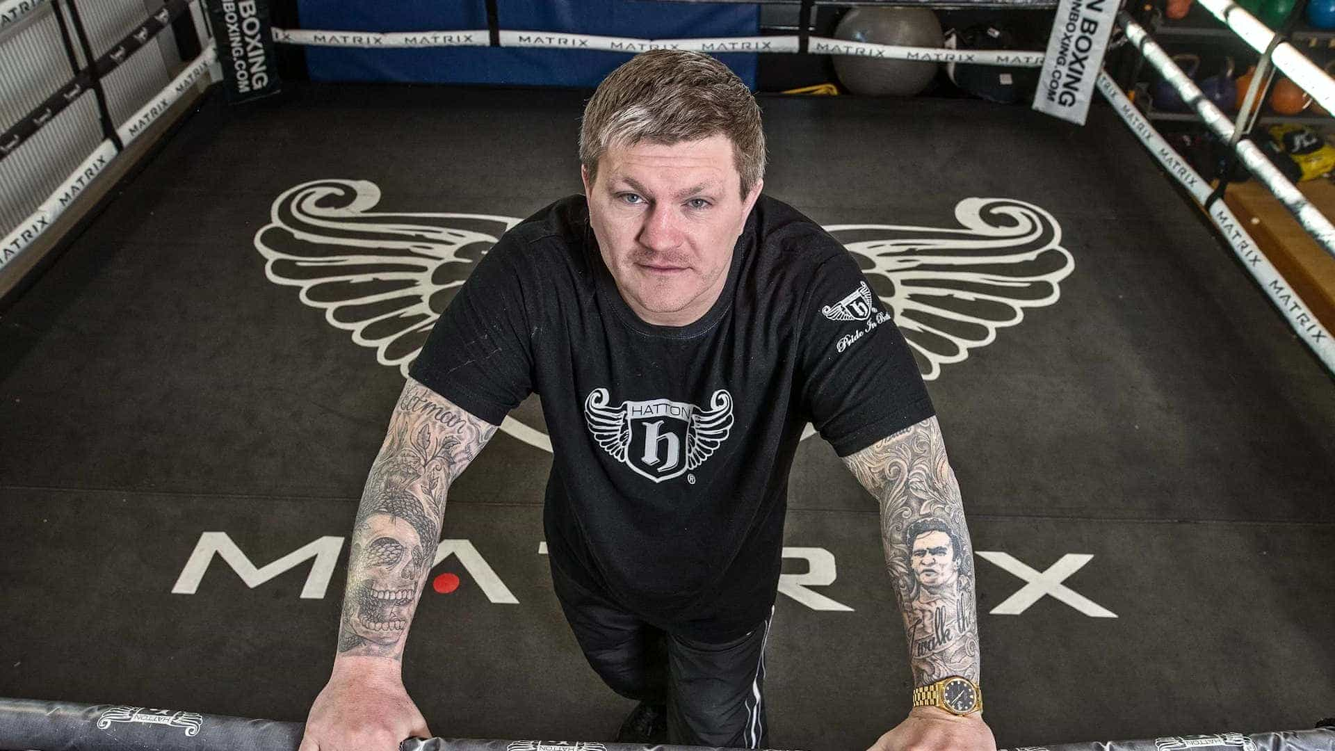 Ricky Hatton vs Marco Antonio Barrera