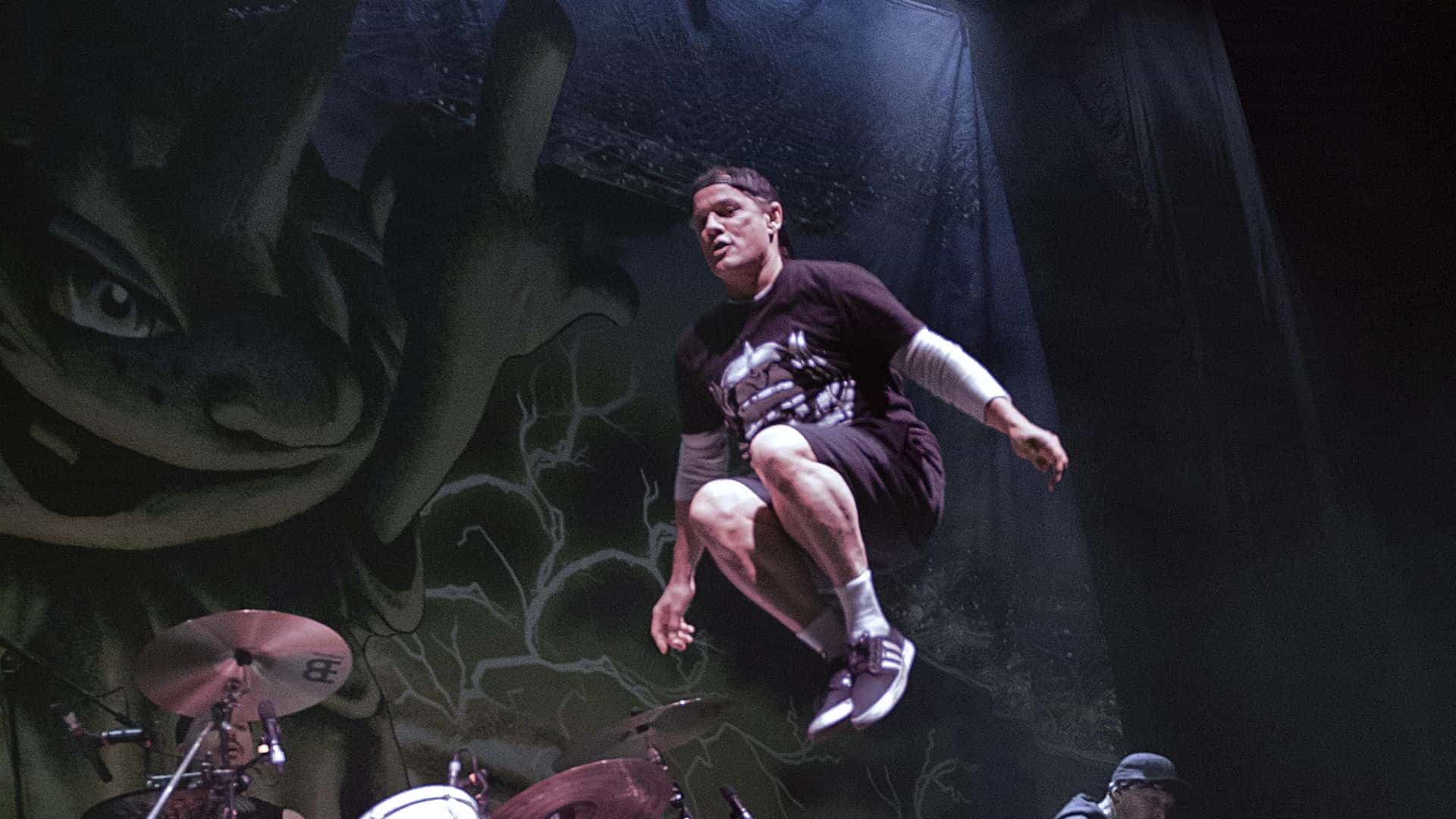Ugly Kid Joe + Massive Wagons