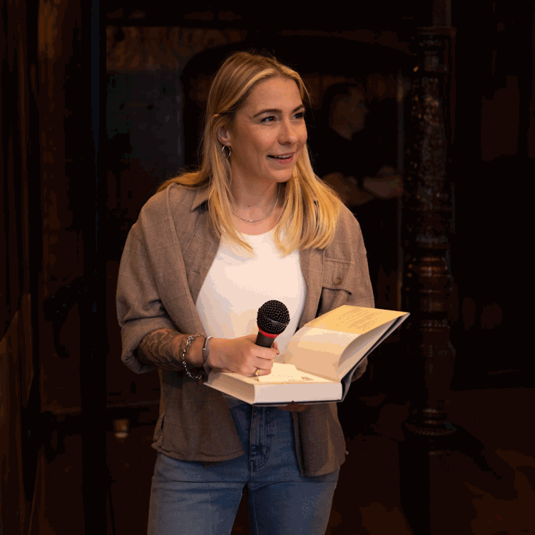 Words with Lucy Spraggan