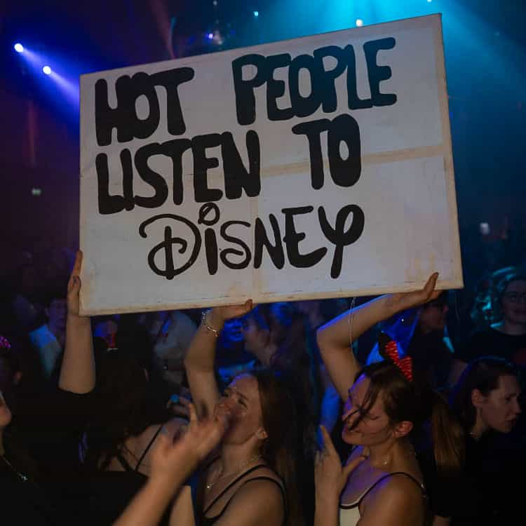 iPartyPeople - Disney Concert / Party