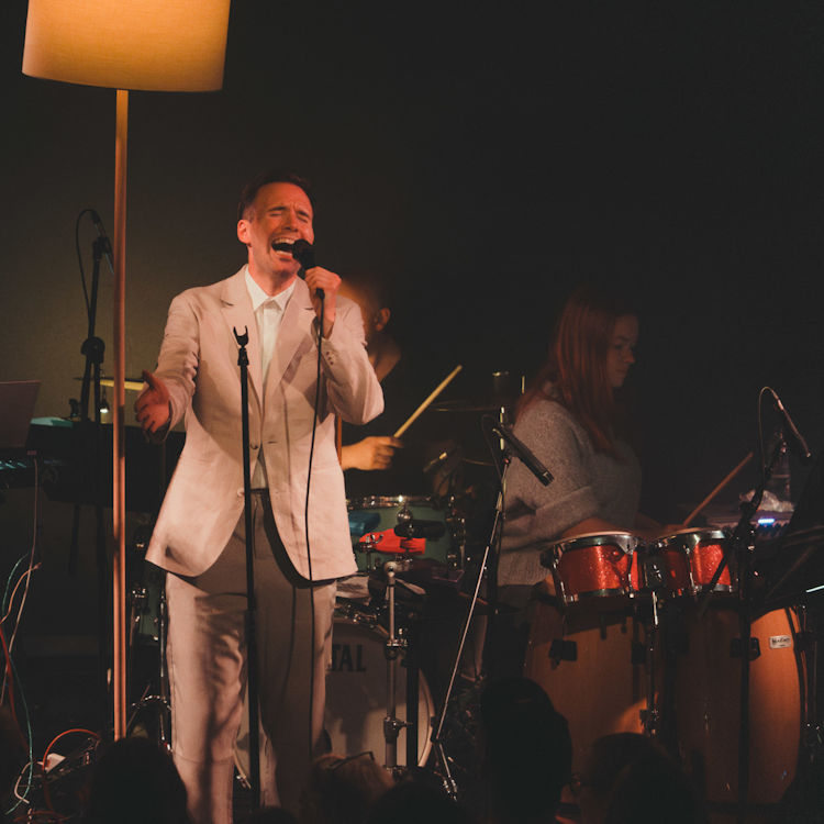 Slippery People - Talking Heads' Stop Making Sense Live