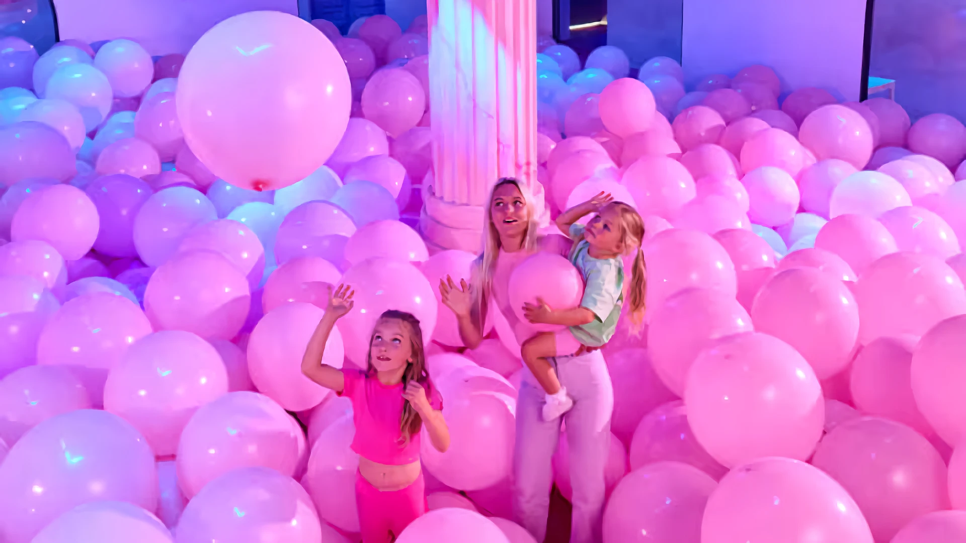 Bubble Planet - An Immersive Experience