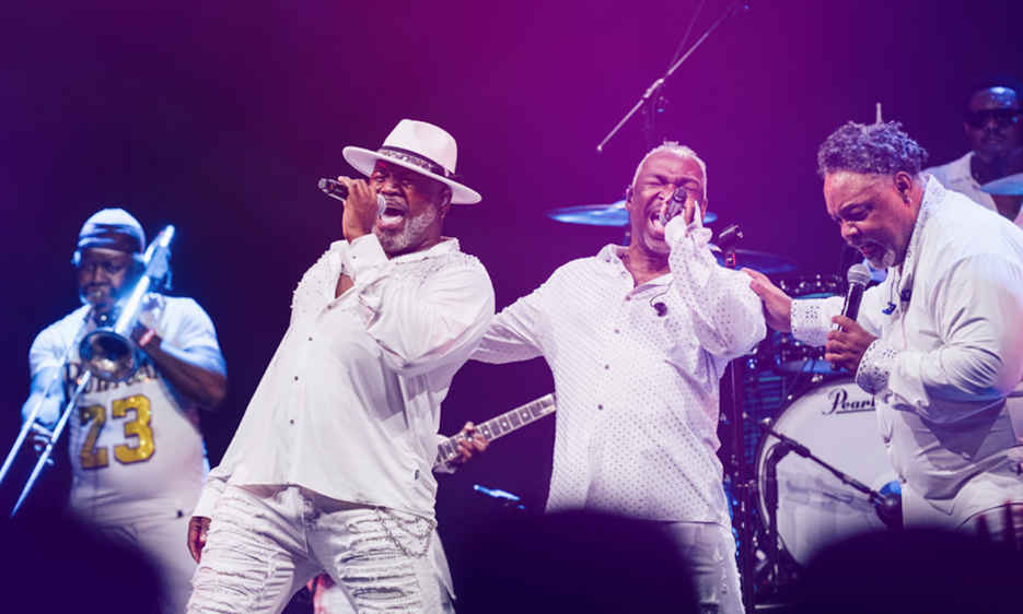 The Earth Wind and Fire Experience by Al McKay