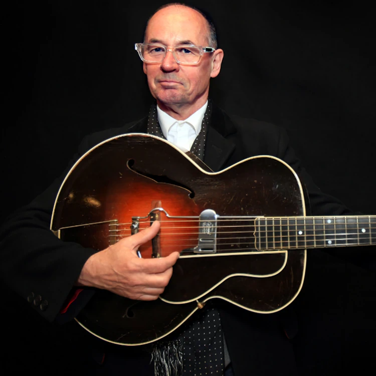 Andy Fairweather Low & The Lowriders