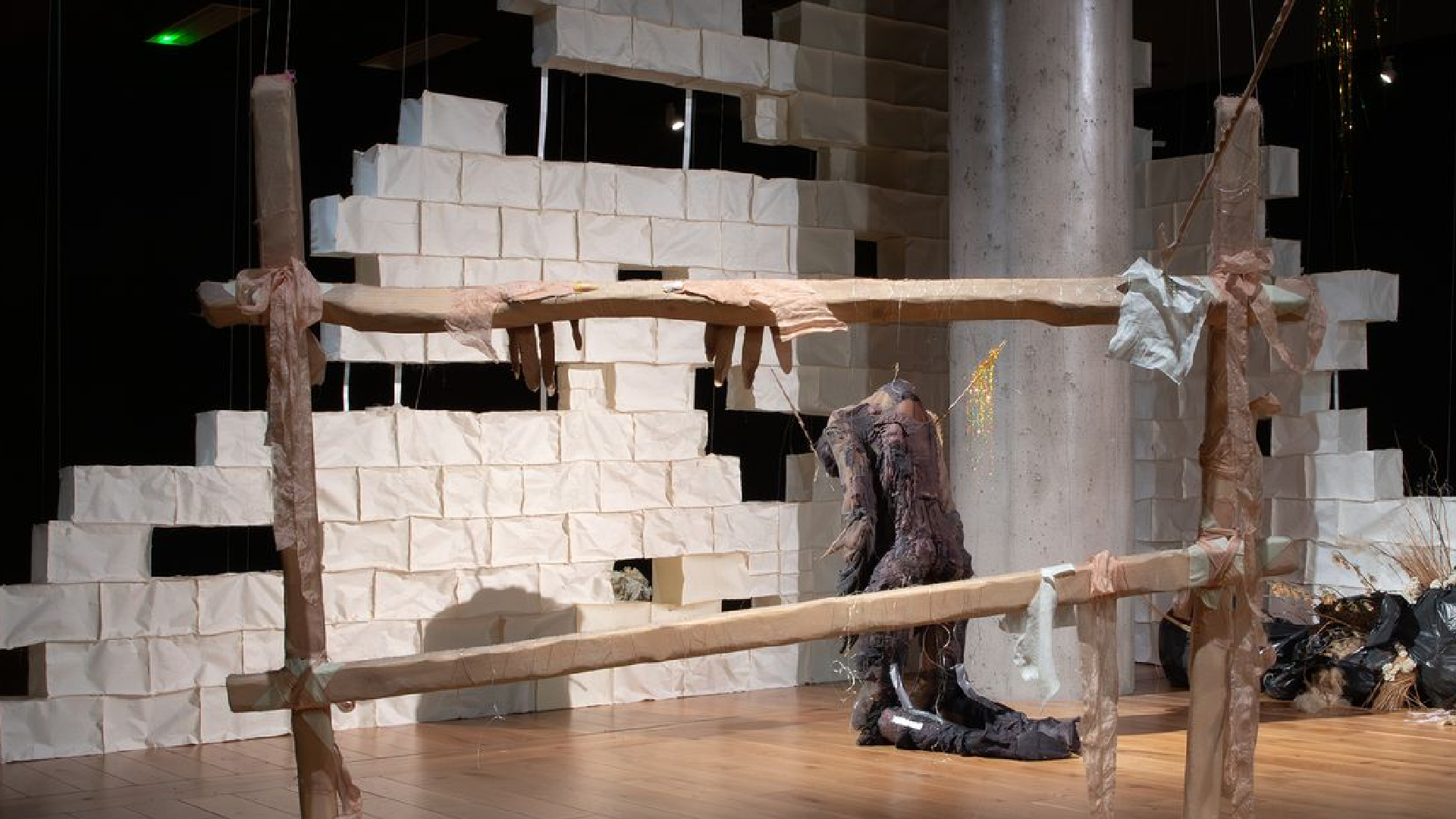 Gabriel Kidd: I found the giant and he was dead