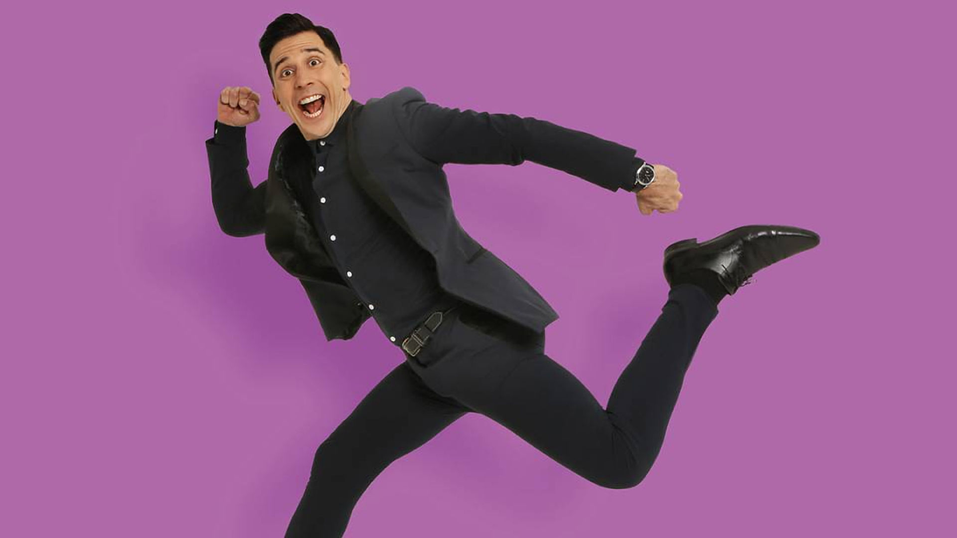 Chuckl with Headliner Russell Kane