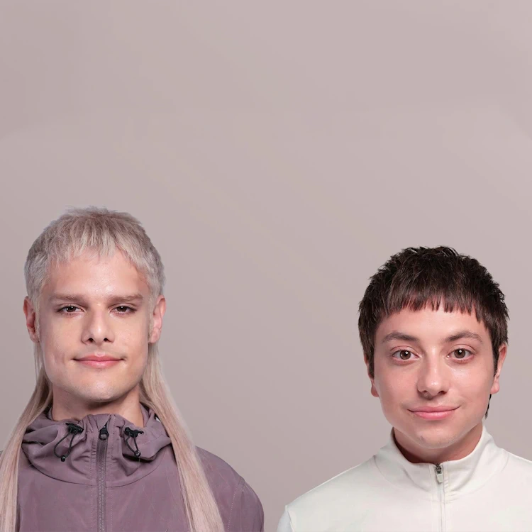 CA7RIEL & Paco Amoroso