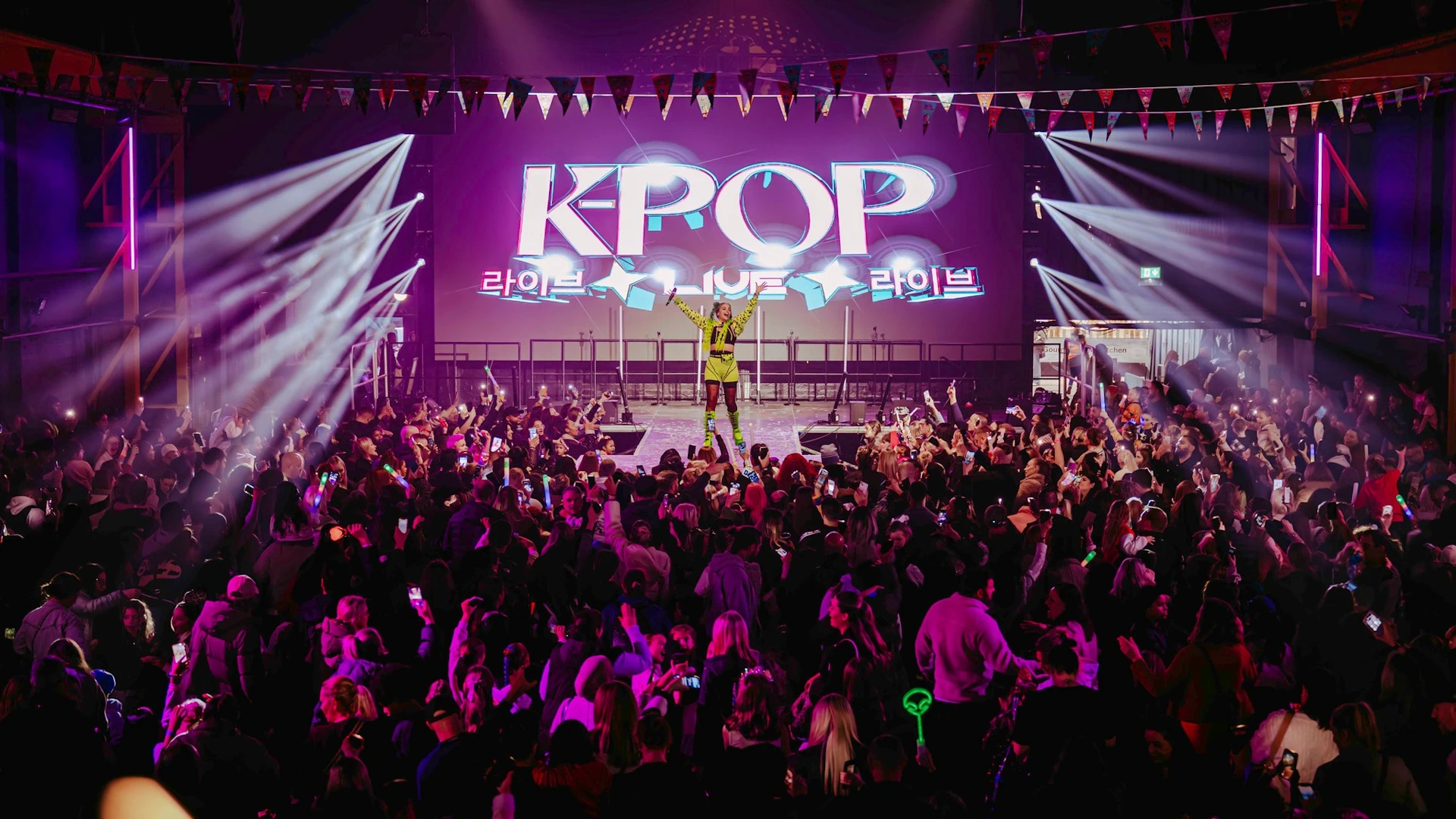 K-Pop Live - K-Pop Tribute Show