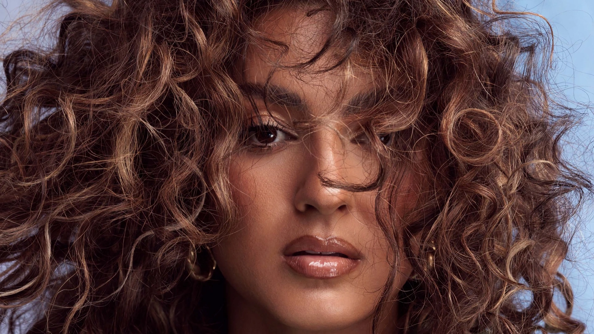 Tori Kelly