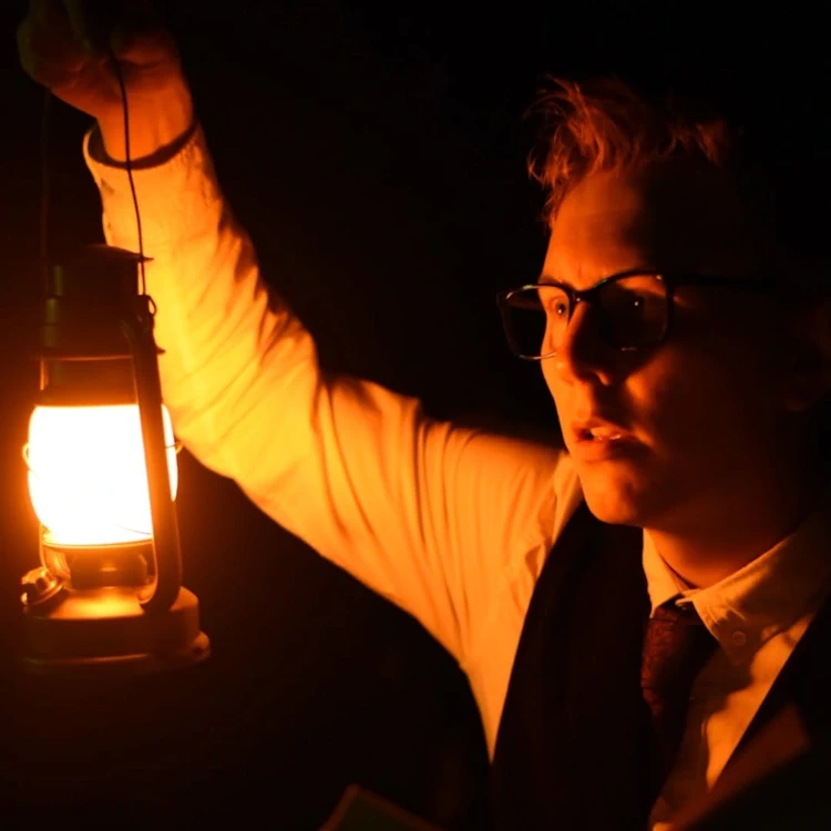 The Signalman - Victorian Illusions and Ghost stories